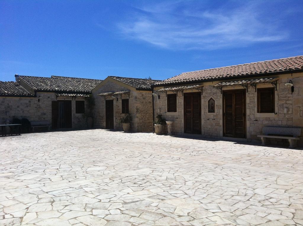 Вилла Oasi Di Cava Ispica Pietre Nere San Zagaria Экстерьер фото